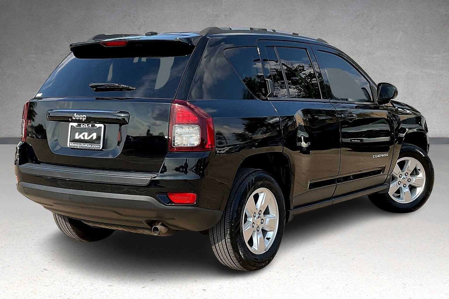 Thumbnail: 2016 Jeep Compass - 21