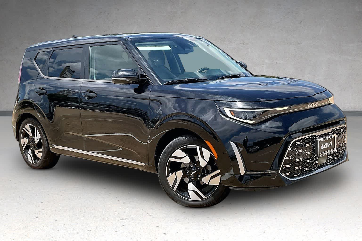 Thumbnail: 2023 Kia Soul - 18