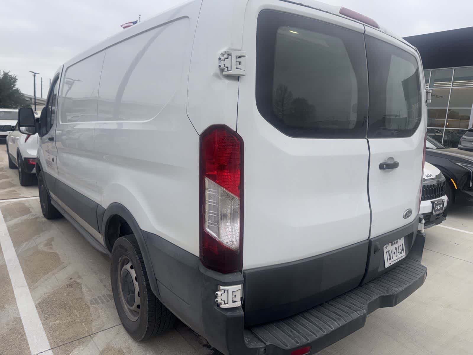Thumbnail: 2018 Ford Transit Series - 4