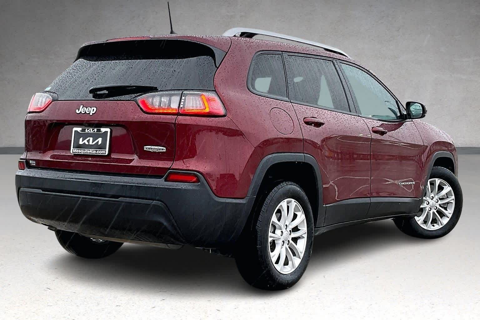 Thumbnail: 2021 Jeep Cherokee - 22