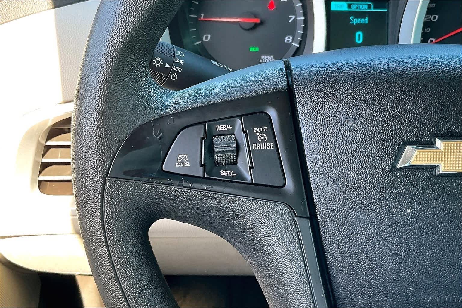 Thumbnail: 2015 Chevrolet Equinox - 24