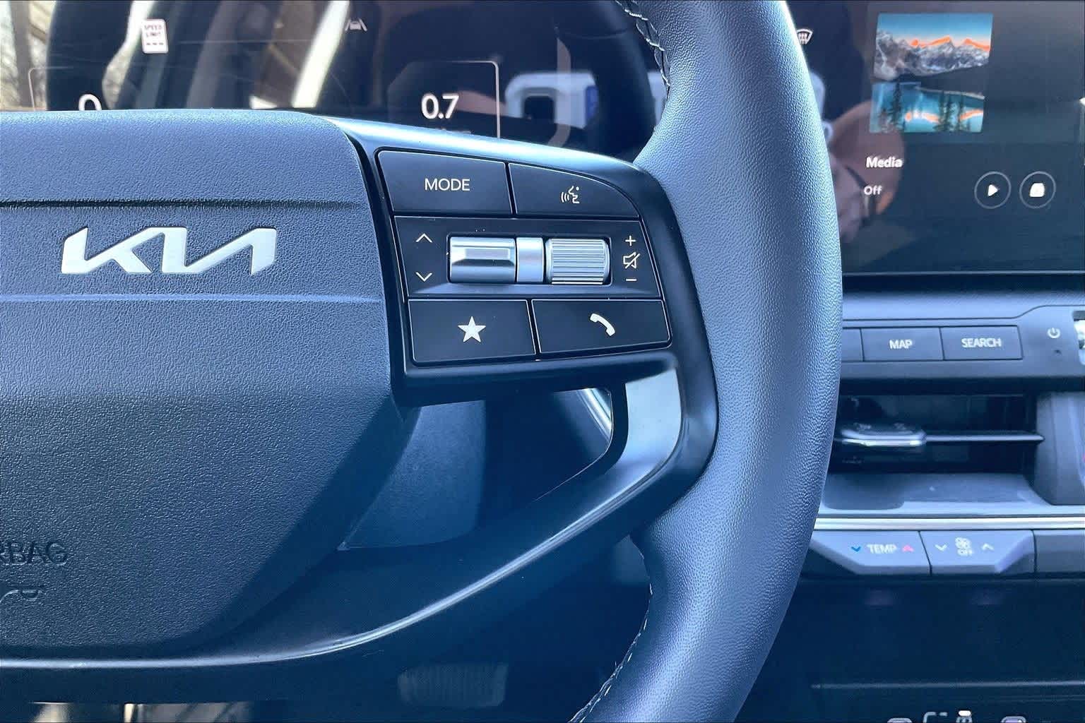 Thumbnail: 2025 Kia K4 - 24