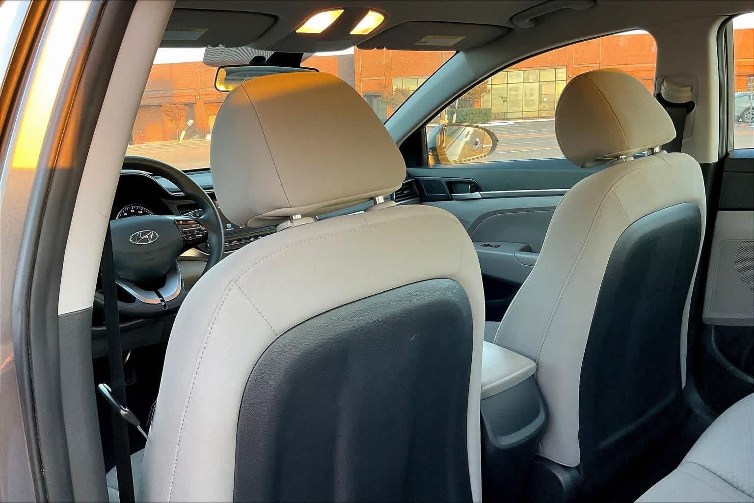 Thumbnail: 2019 Hyundai Elantra - 11