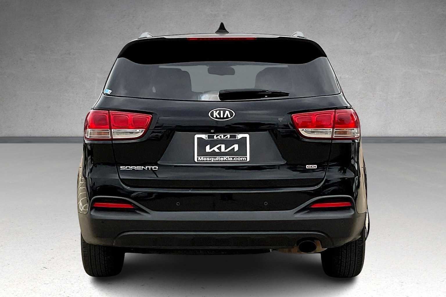 Thumbnail: 2016 Kia Sorento - 5