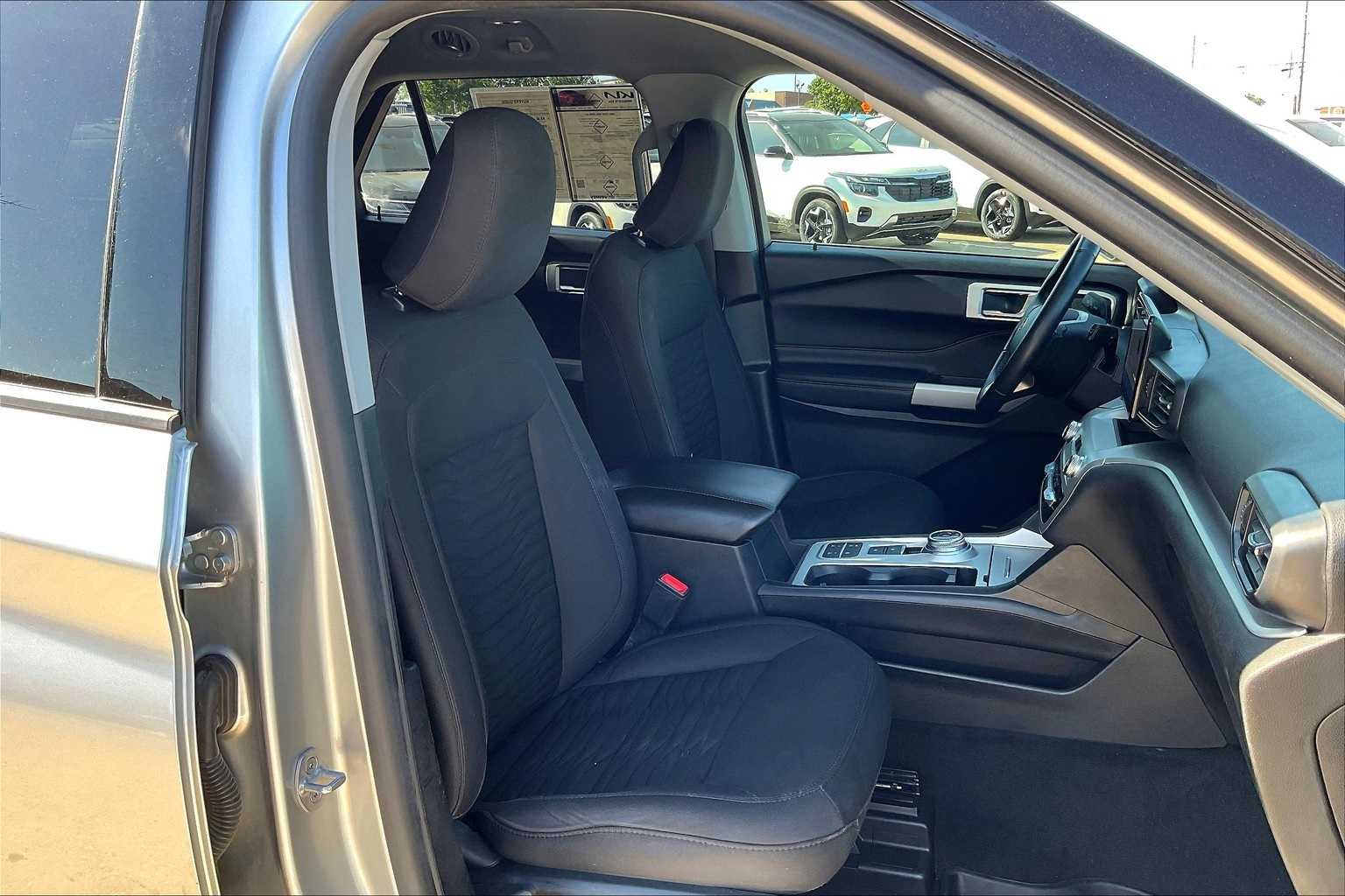 Thumbnail: 2021 Ford Explorer - 13