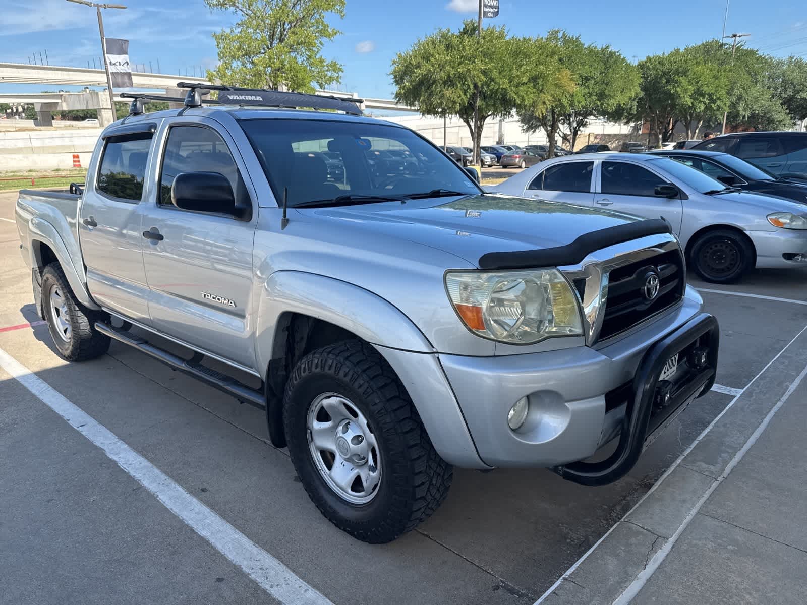 Thumbnail: 2006 Toyota Tacoma - 3