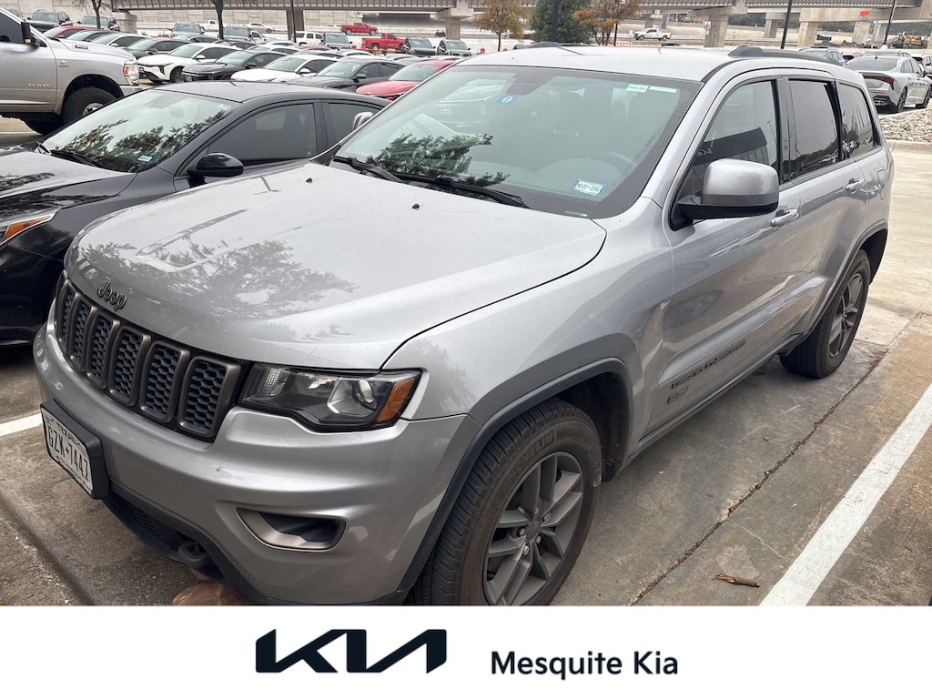 Used 2016 Jeep Grand Cherokee Laredo RWD SUV