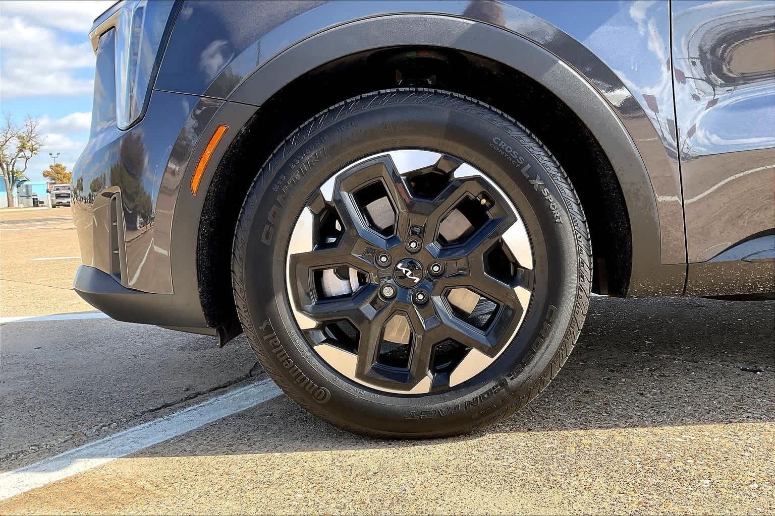 Thumbnail: 2025 Kia Sorento - 7