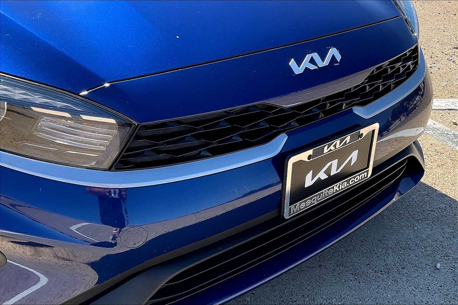 Thumbnail: 2023 Kia Forte - 31