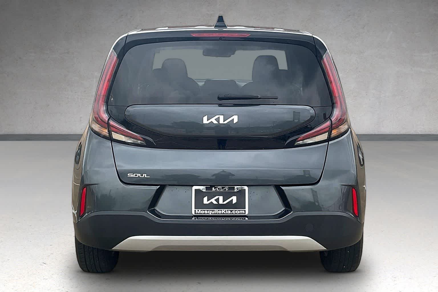 Thumbnail: 2023 Kia Soul - 4
