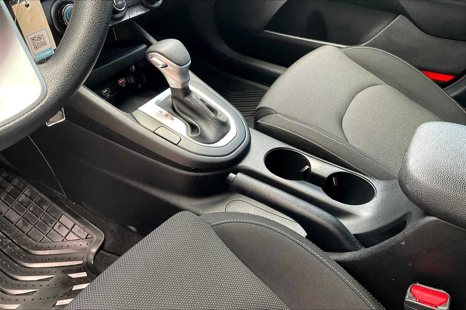 Thumbnail: 2024 Kia Forte - 16