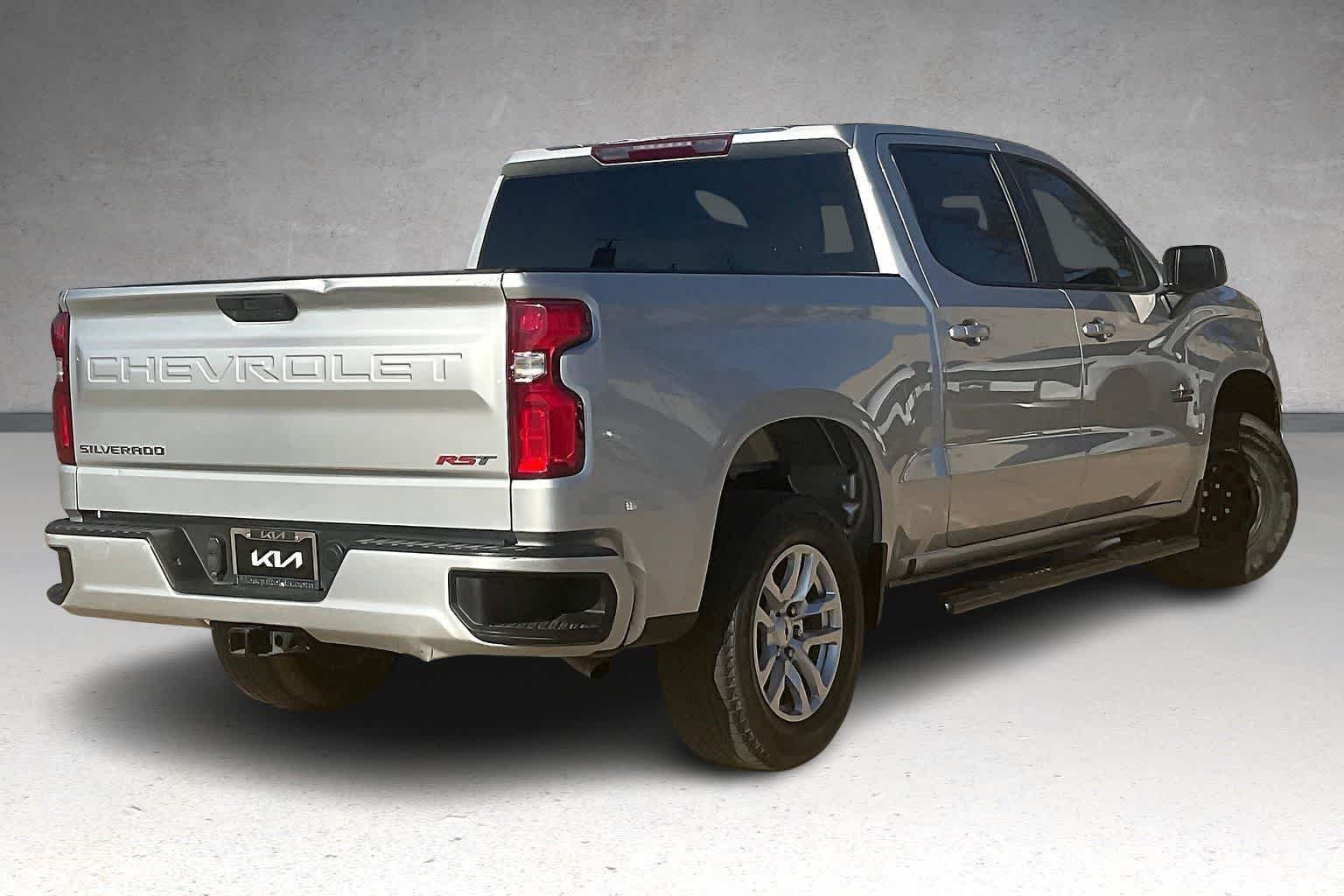 Thumbnail: 2021 Chevrolet Silverado 1500 - 21