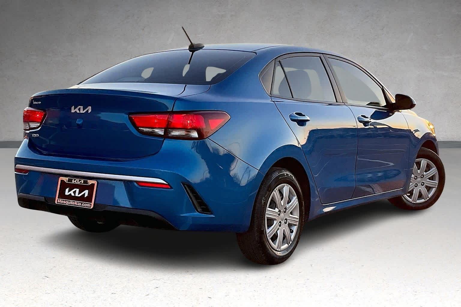 Thumbnail: 2022 Kia Rio - 21