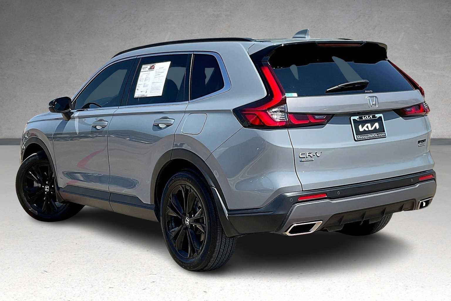 2023 Honda CR-V Hybrid Sport Touring photo 4