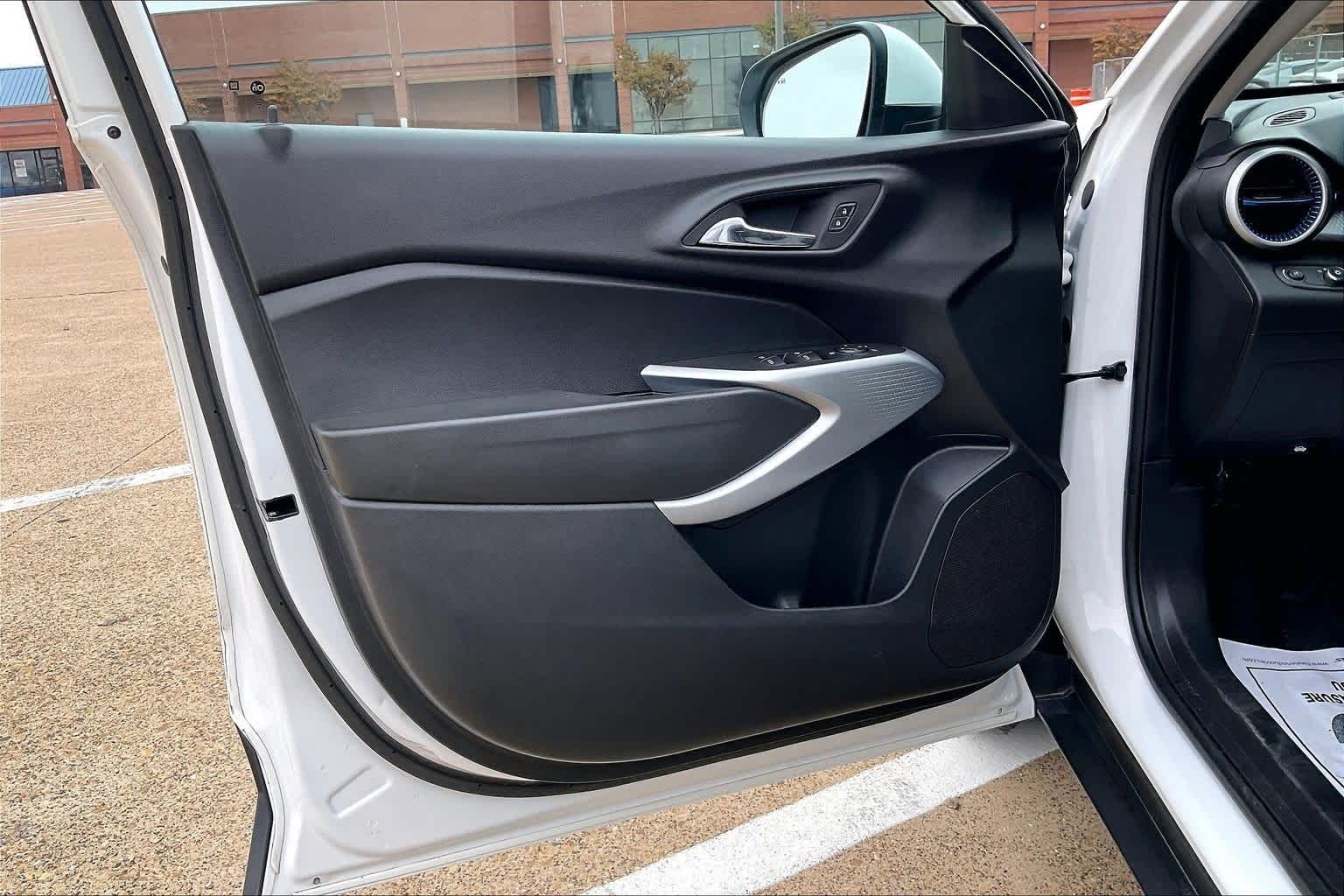 Thumbnail: 2024 Chevrolet Trax - 26