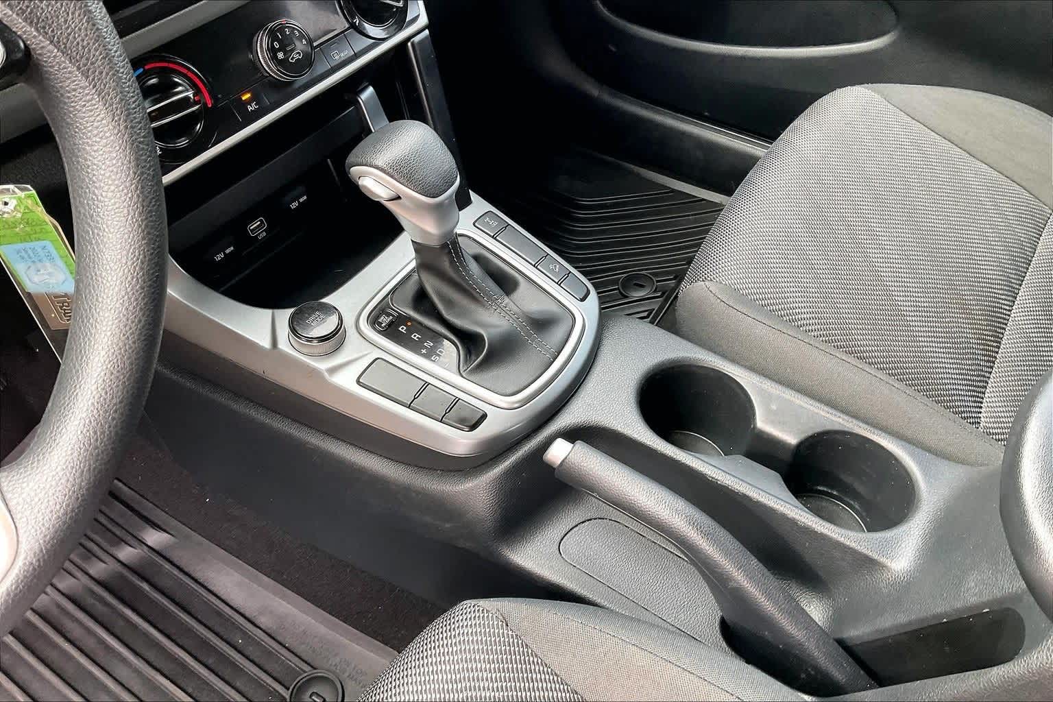 Thumbnail: 2022 Kia Seltos - 16