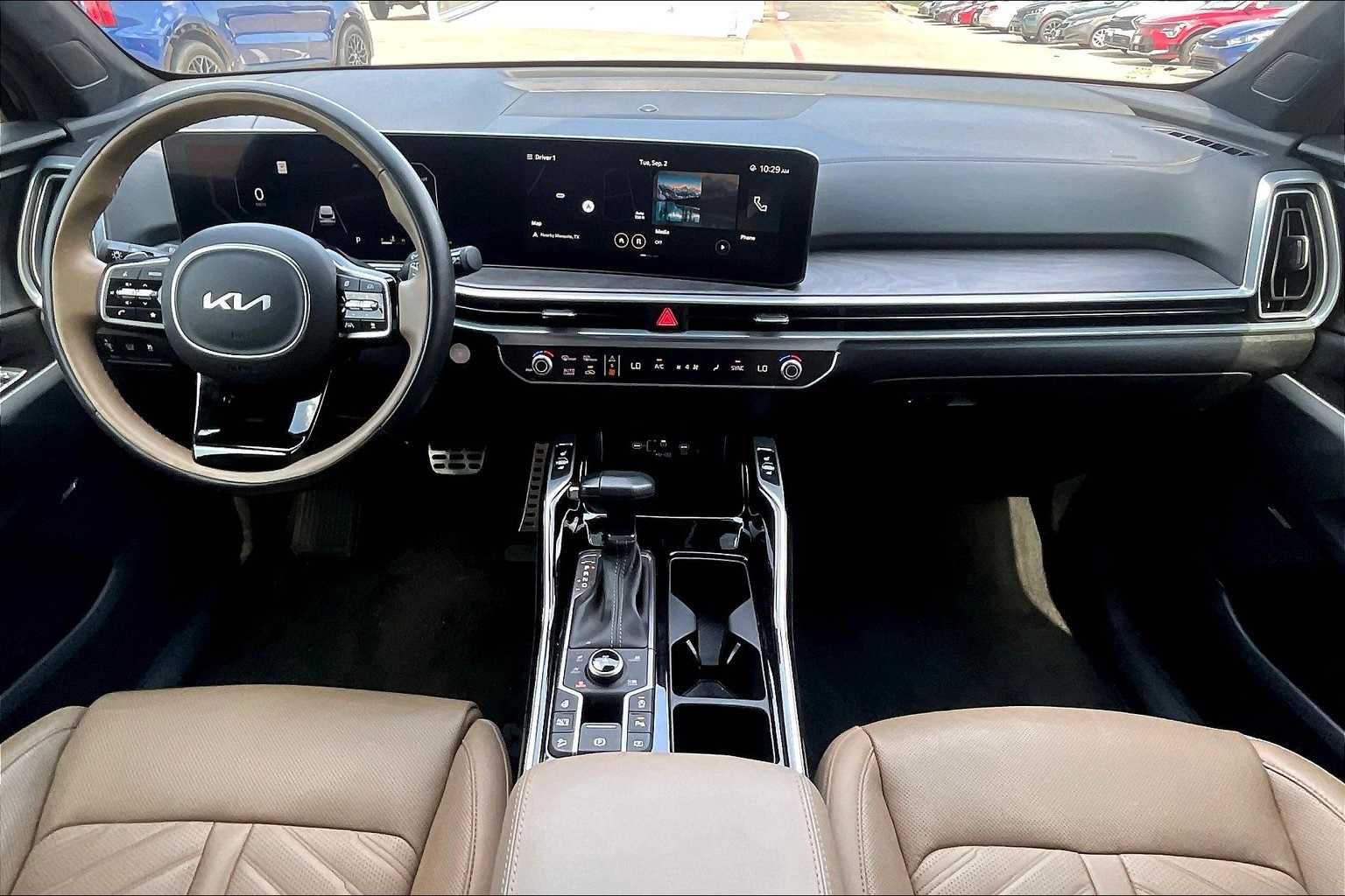 Thumbnail: 2024 Kia Sorento - 9
