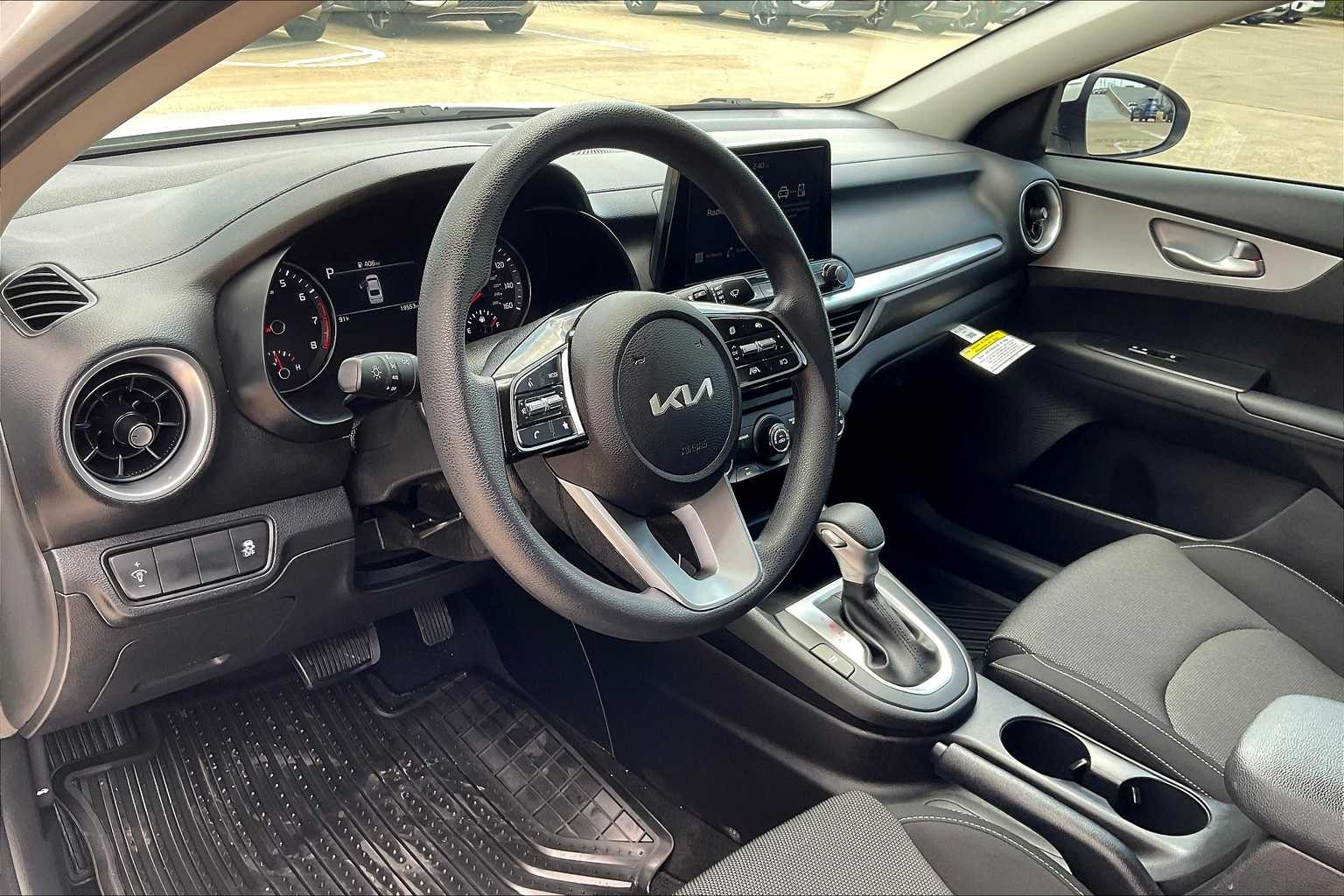 Thumbnail: 2024 Kia Forte - 2