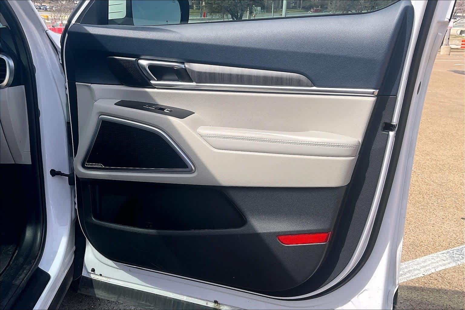 Thumbnail: 2025 Kia Telluride - 27