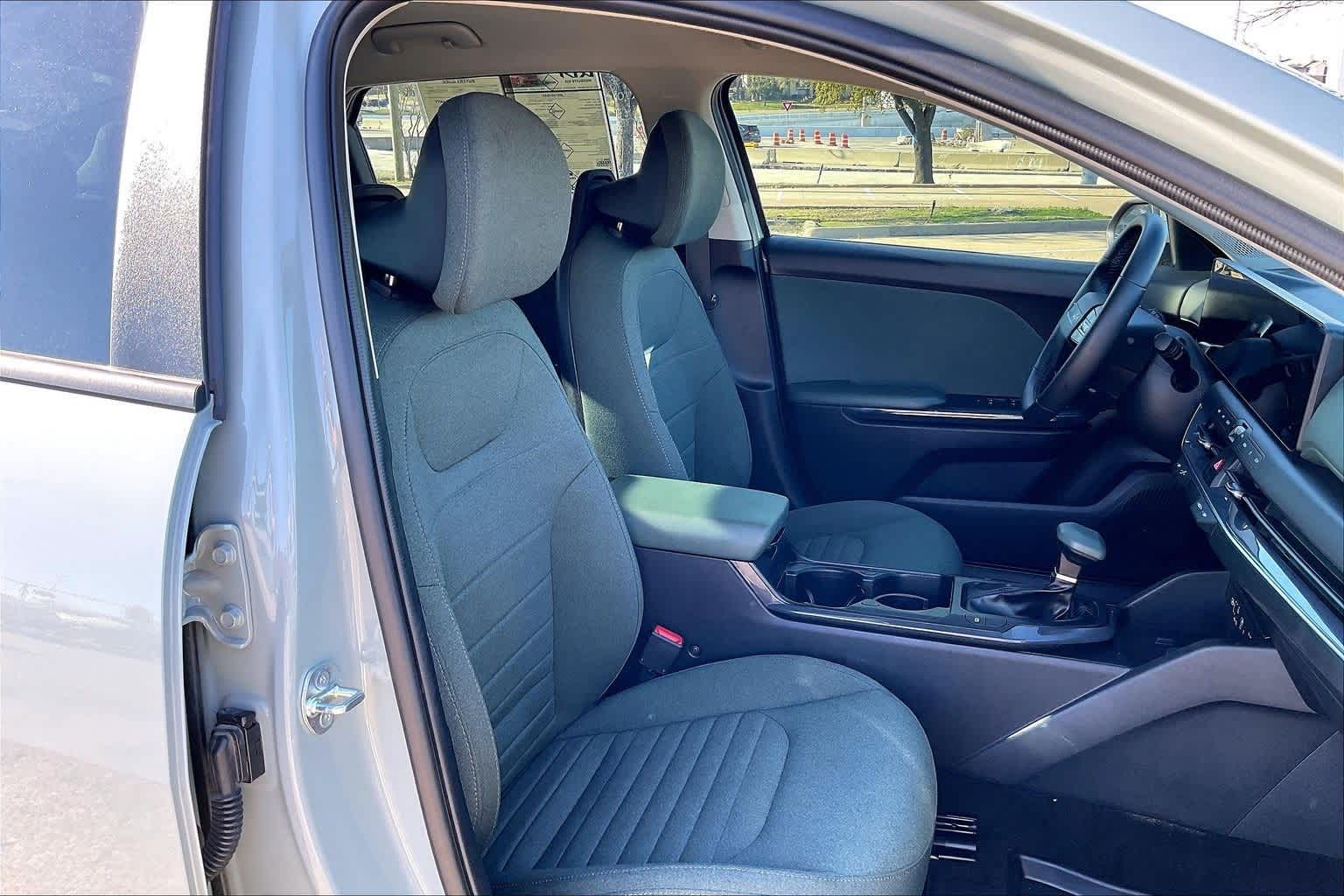 Thumbnail: 2025 Kia K4 - 12