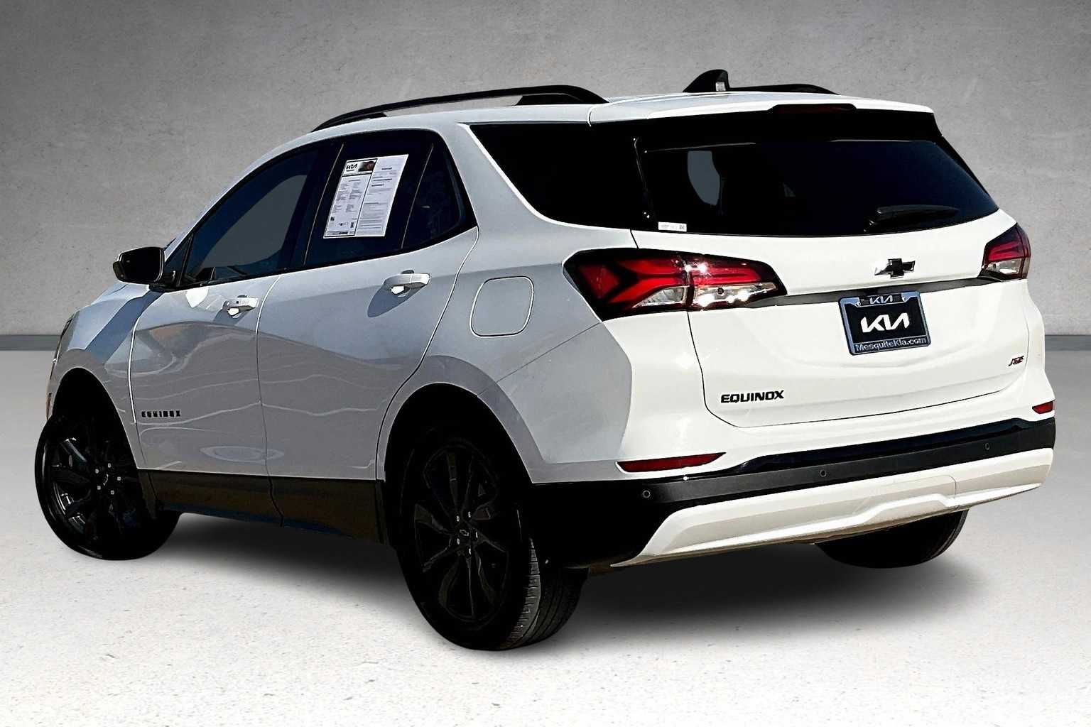 Thumbnail: 2024 Chevrolet Equinox - 4