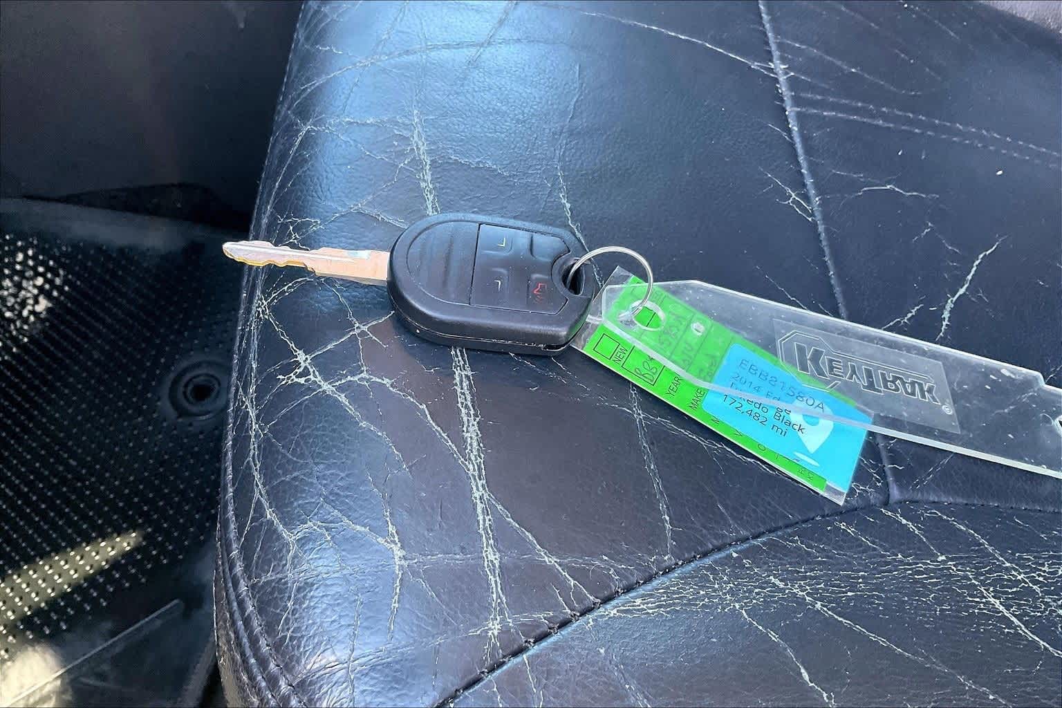 Thumbnail: 2014 Ford Edge - 18