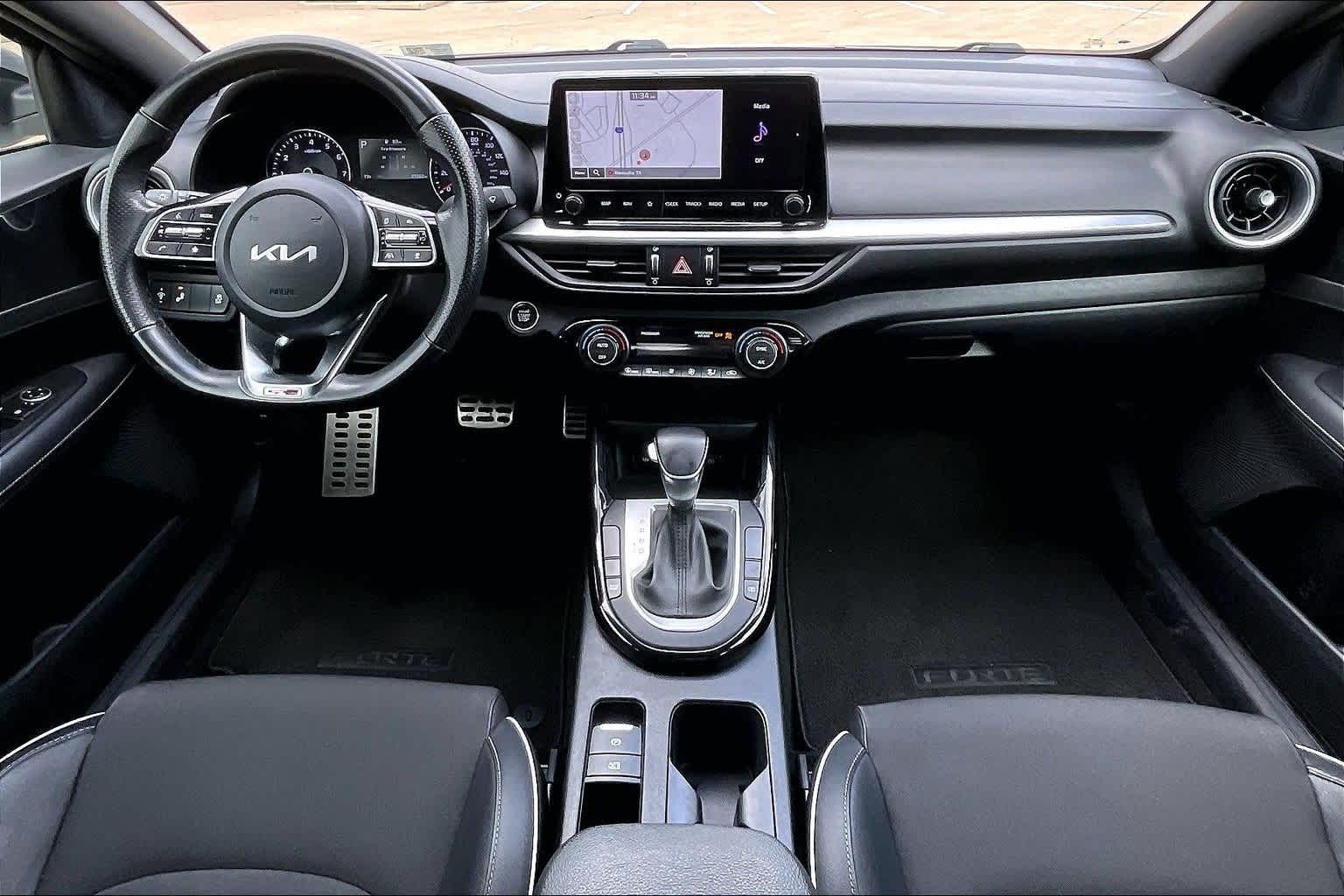 Thumbnail: 2023 Kia Forte - 10