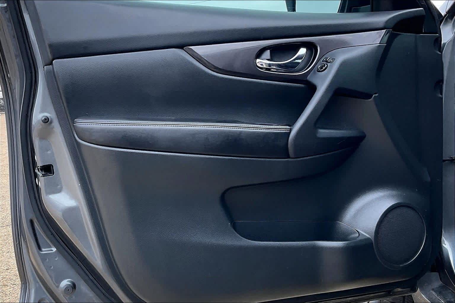 Thumbnail: 2019 Nissan Rogue - 27