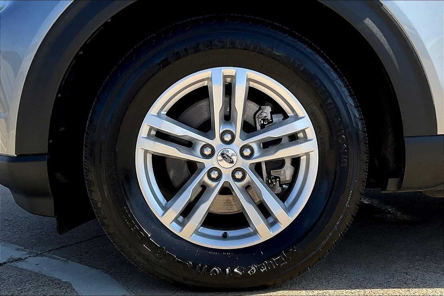 Thumbnail: 2021 Ford Explorer - 8