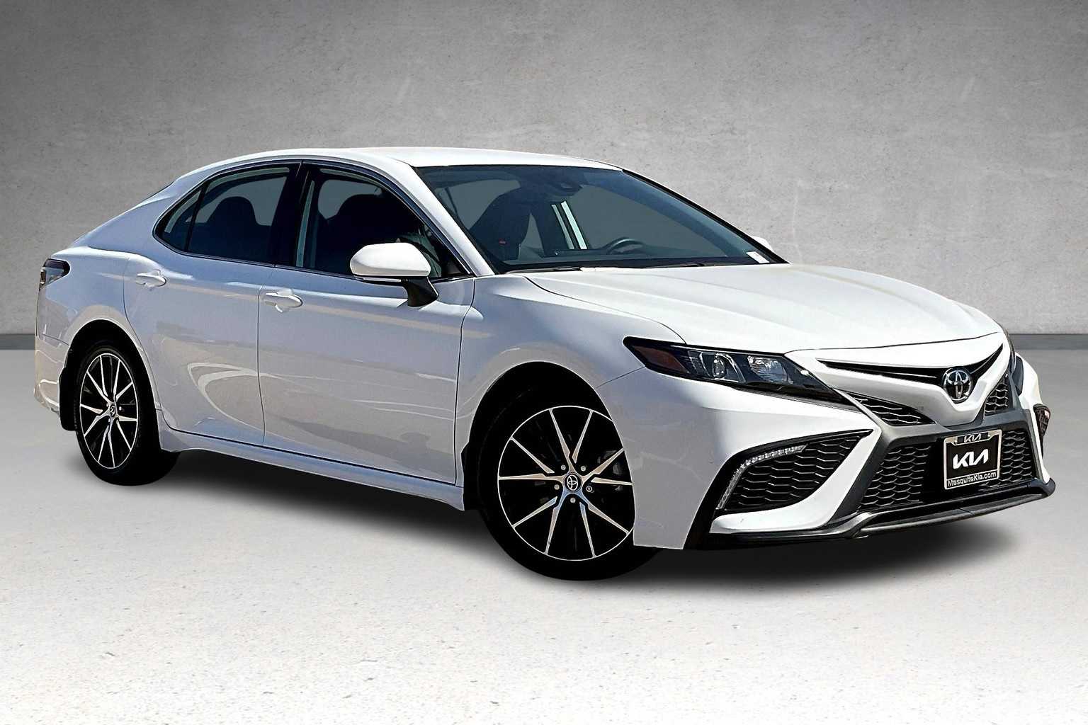 Thumbnail: 2024 Toyota Camry - 21