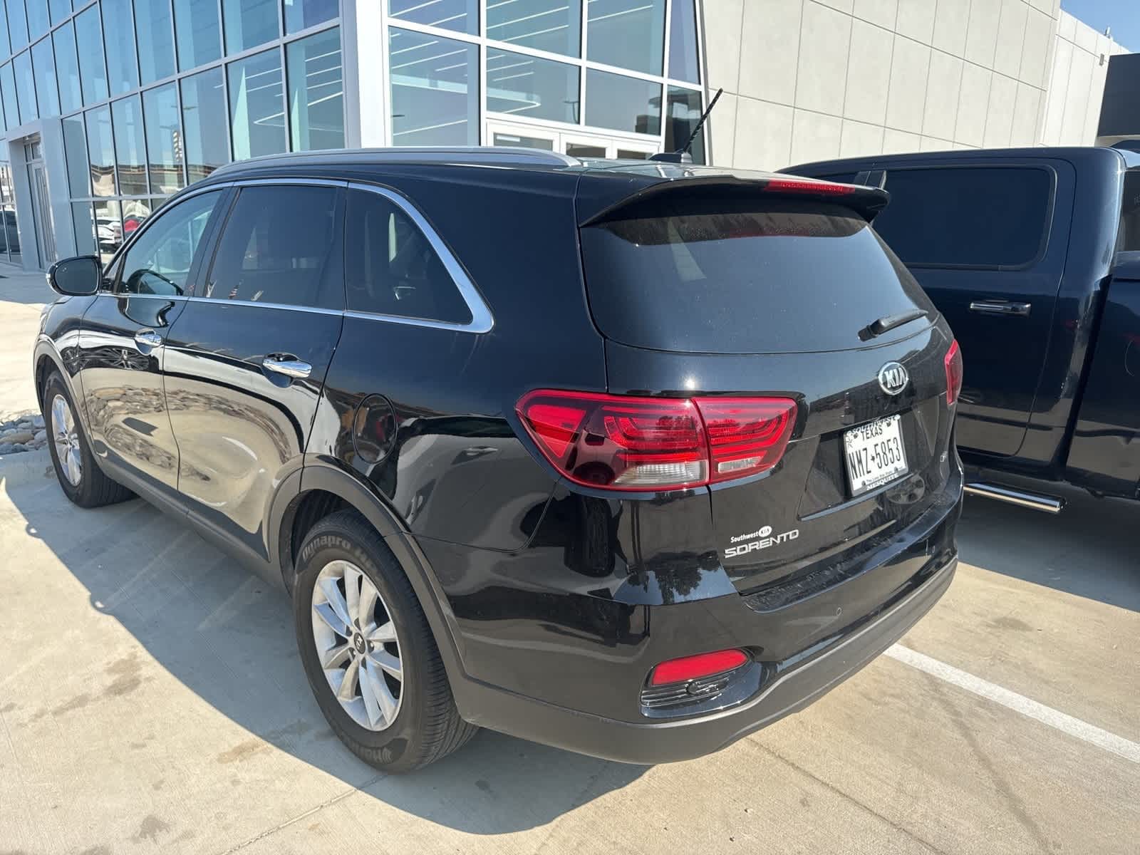 Thumbnail: 2020 Kia Sorento - 5