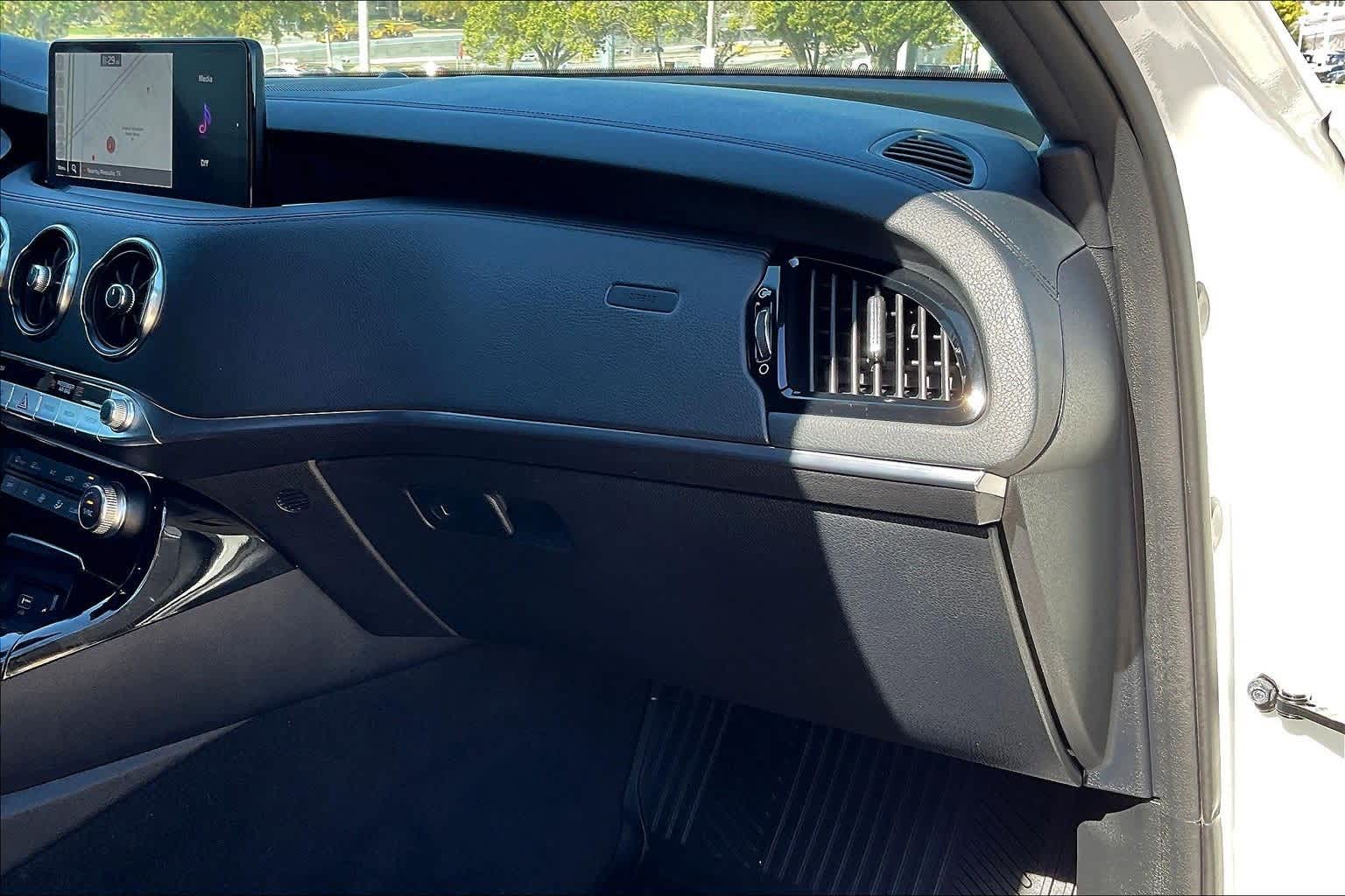 Thumbnail: 2023 Kia Stinger - 23