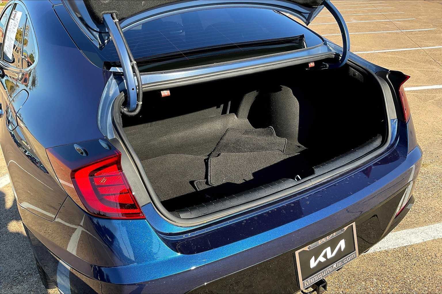 Thumbnail: 2022 Hyundai Sonata - 18