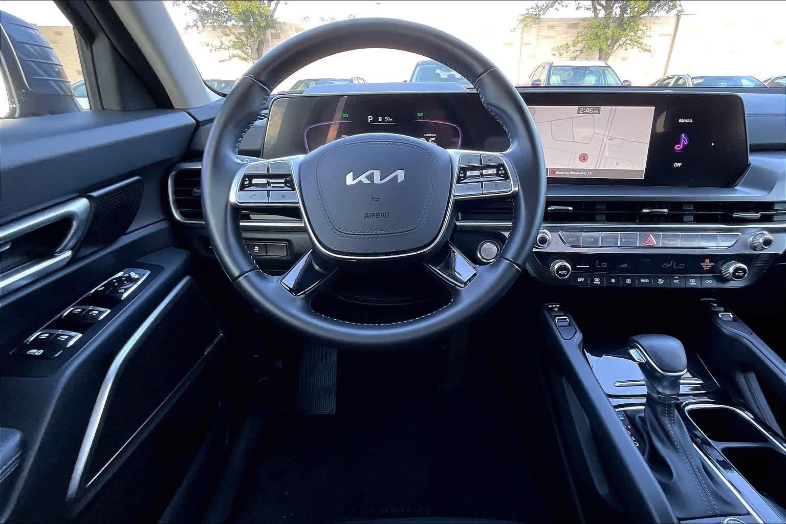 Thumbnail: 2023 Kia Telluride - 13