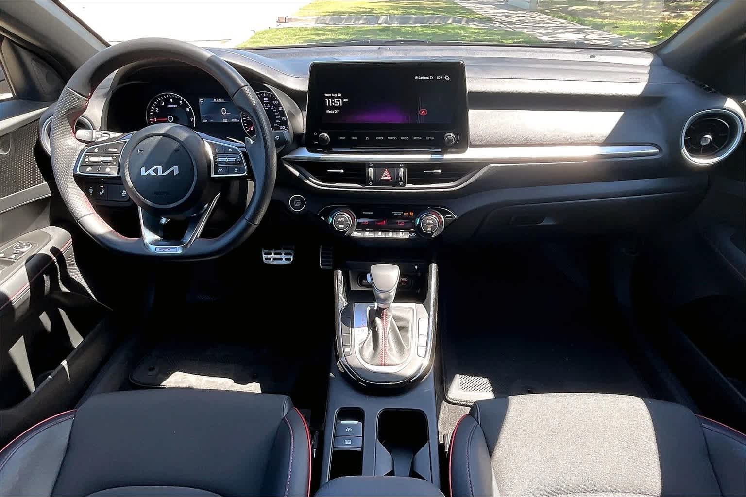 Thumbnail: 2023 Kia Forte - 10