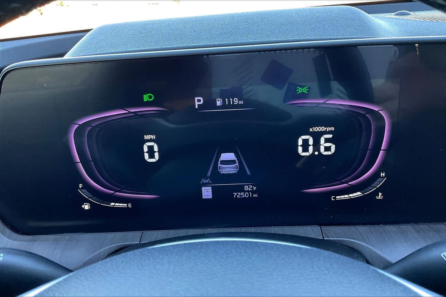 Thumbnail: 2023 Kia Telluride - 16