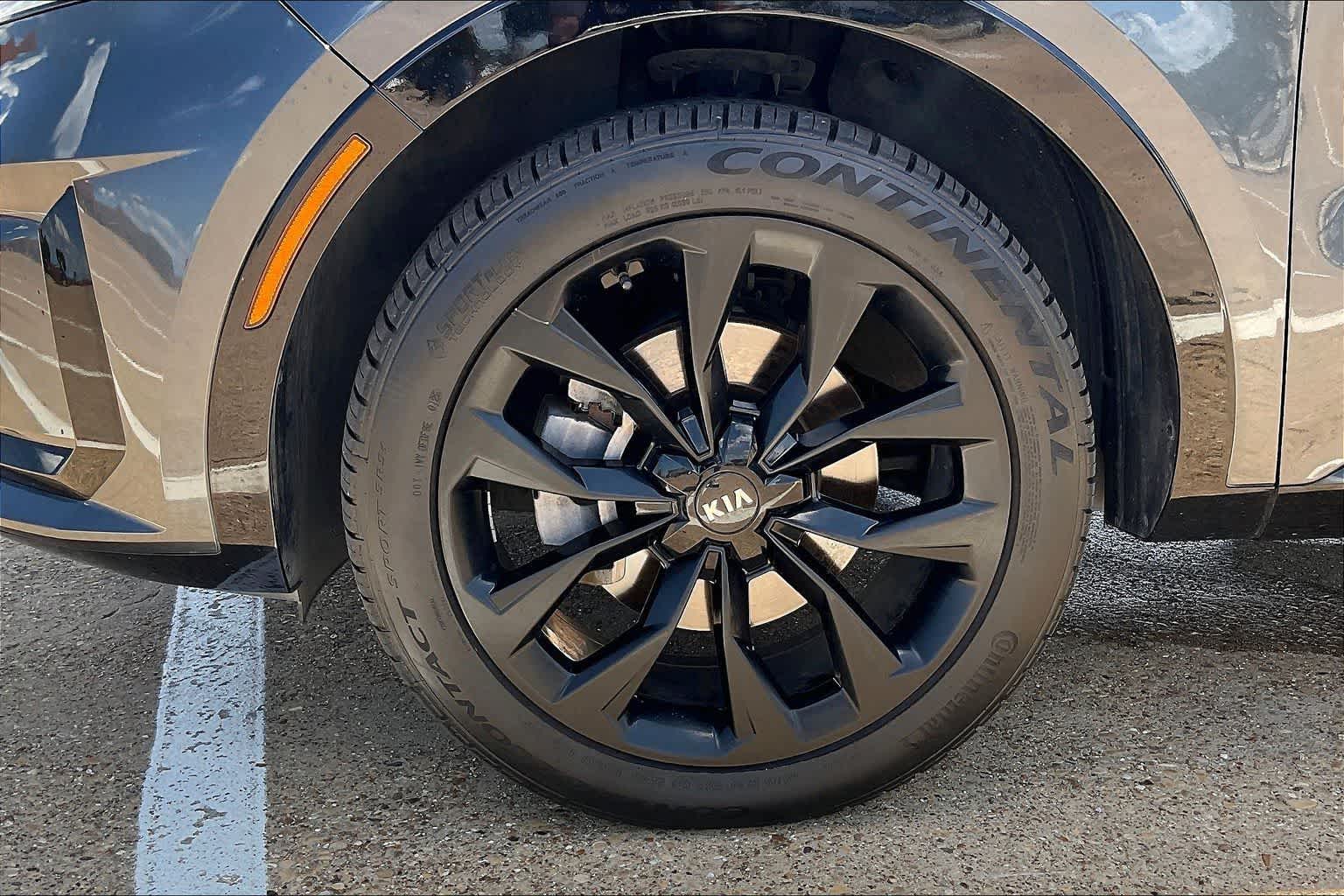 Thumbnail: 2021 Kia Sorento - 8