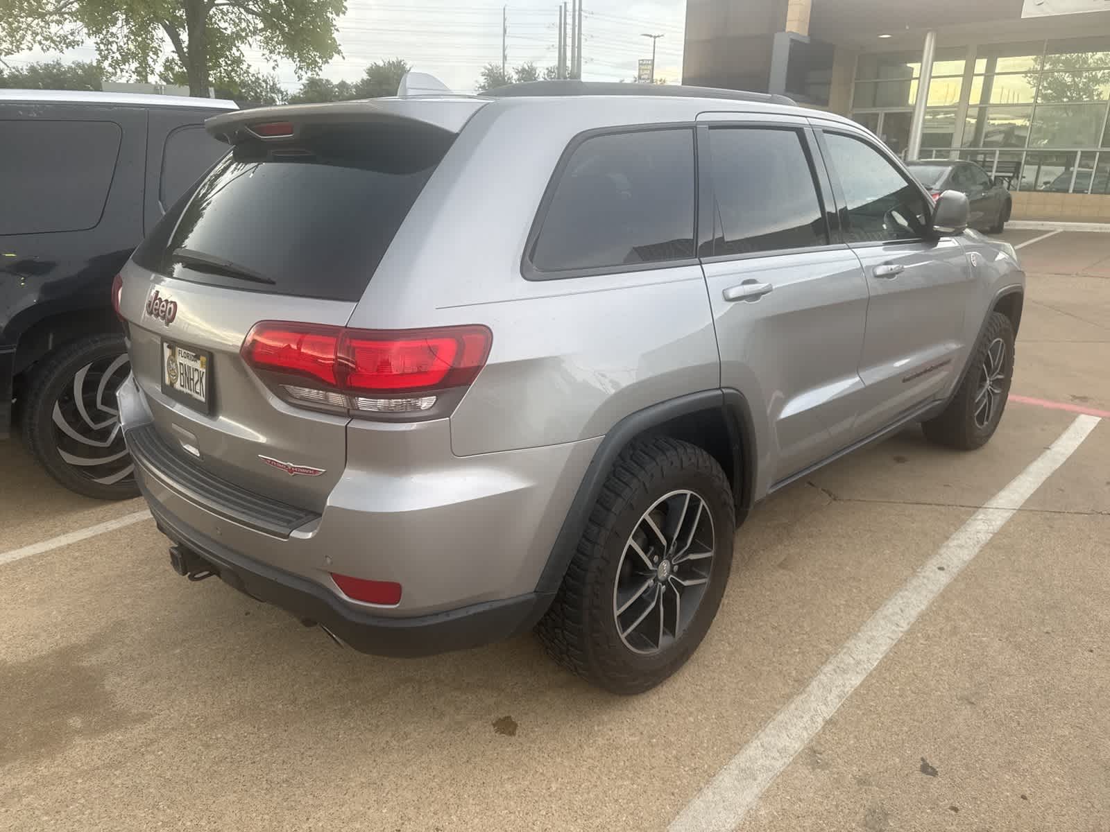 Thumbnail: 2018 Jeep Grand Cherokee - 3