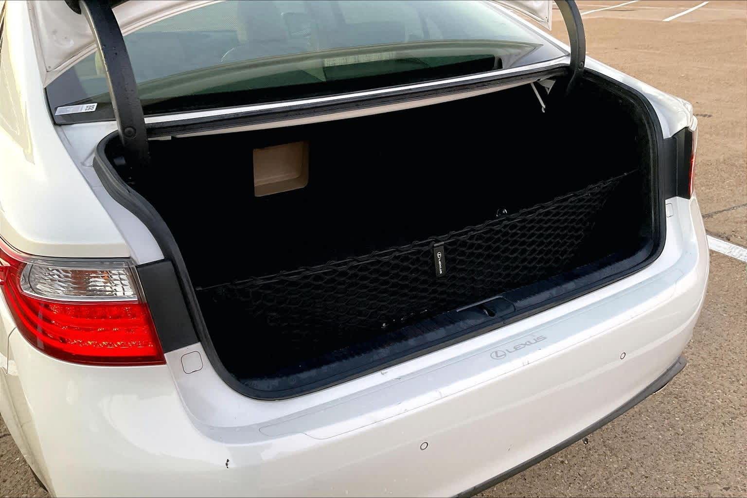 Thumbnail: 2013 Lexus ES - 18