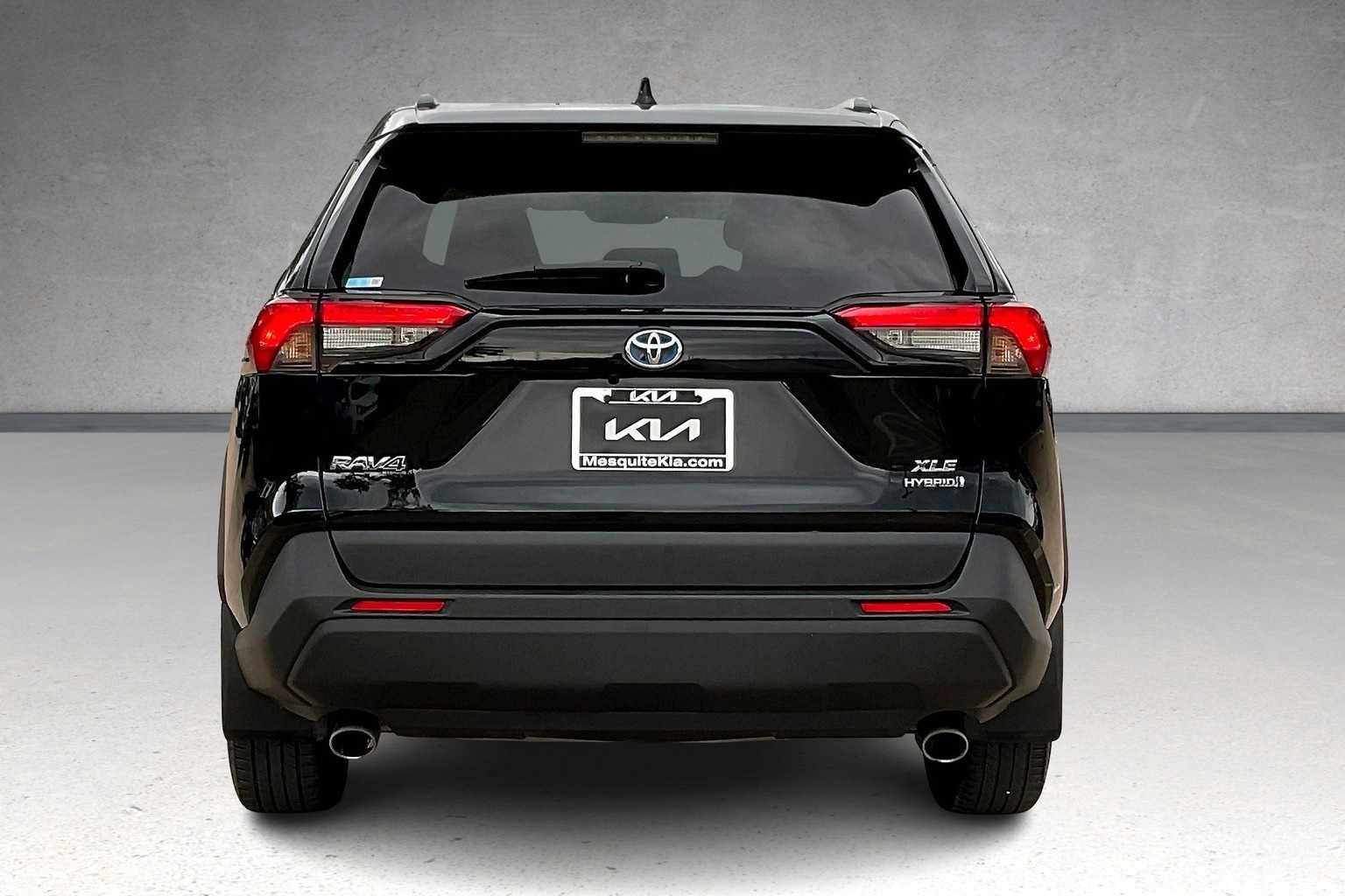 Thumbnail: 2022 Toyota RAV4 - 5