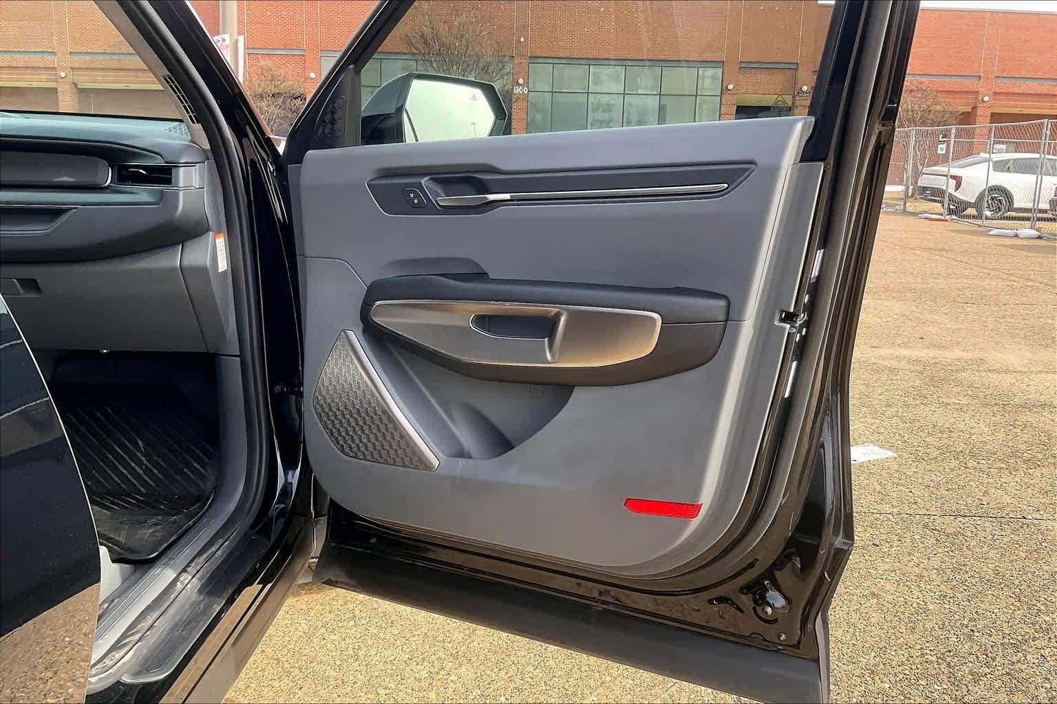 Thumbnail: 2026 Kia EV9 - 27