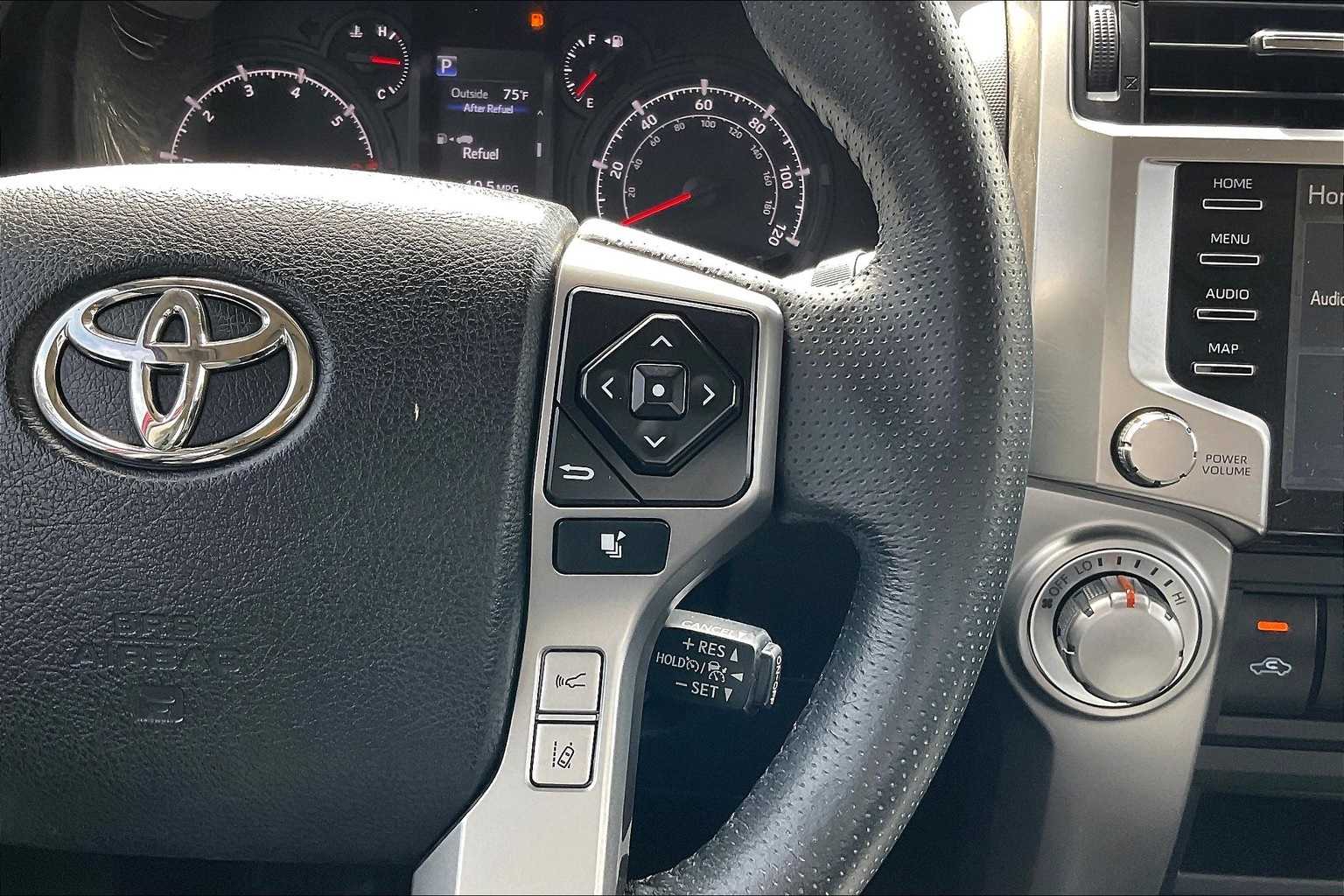 Thumbnail: 2020 Toyota 4Runner - 25