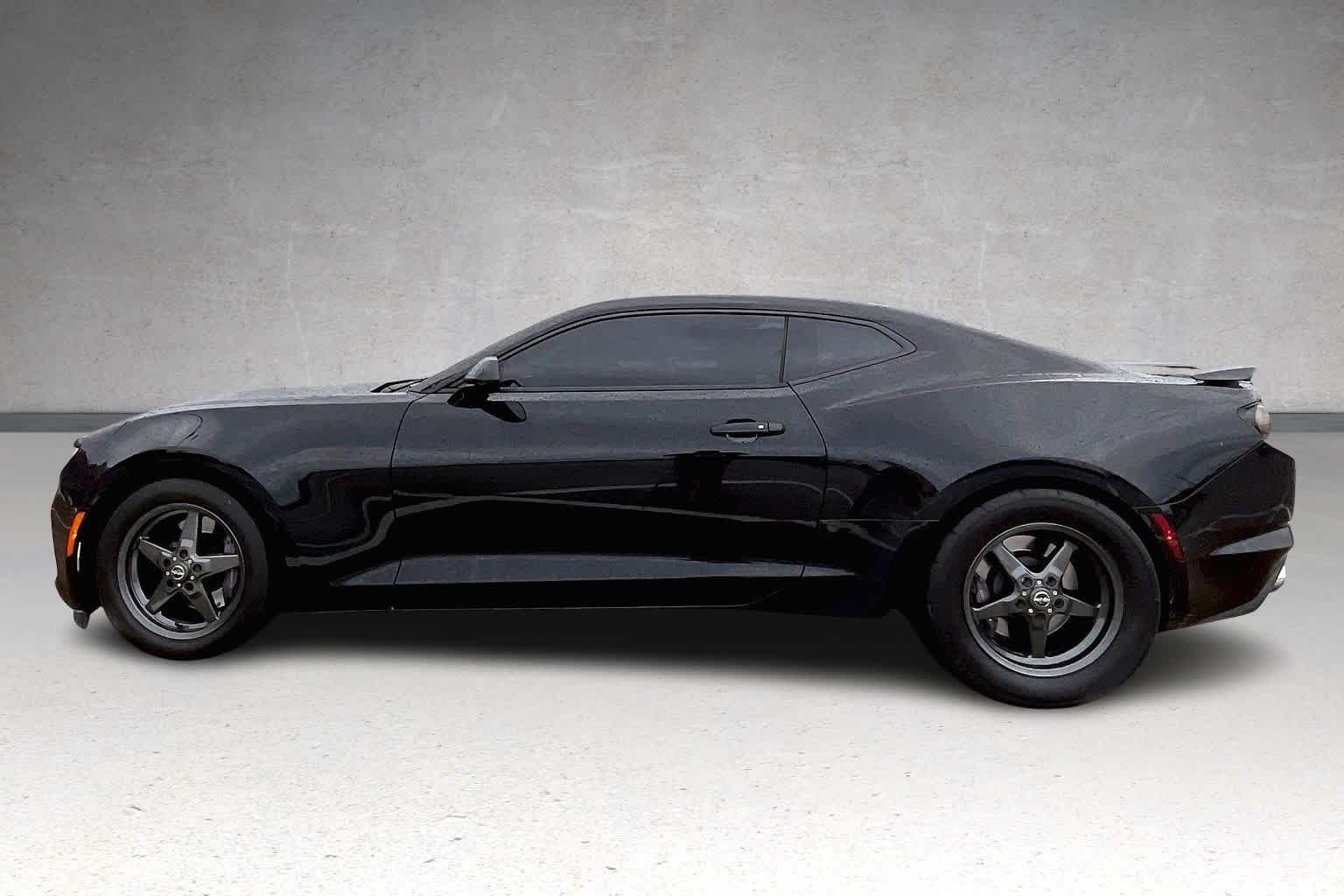 Thumbnail: 2019 Chevrolet Camaro - 3