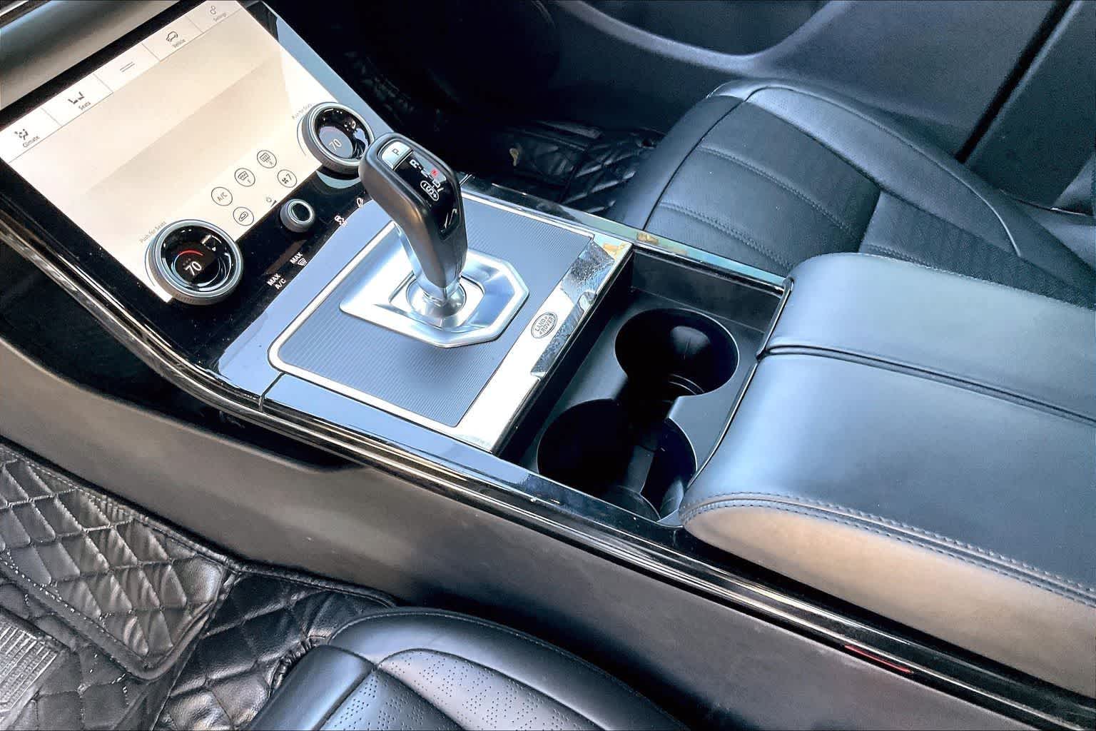 Thumbnail: 2020 Land Rover Range Rover Evoque - 16