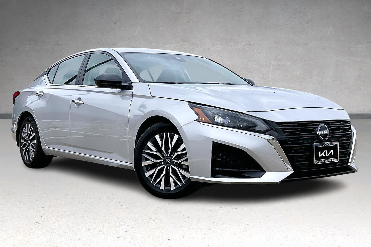 Thumbnail: 2024 Nissan Altima - 21