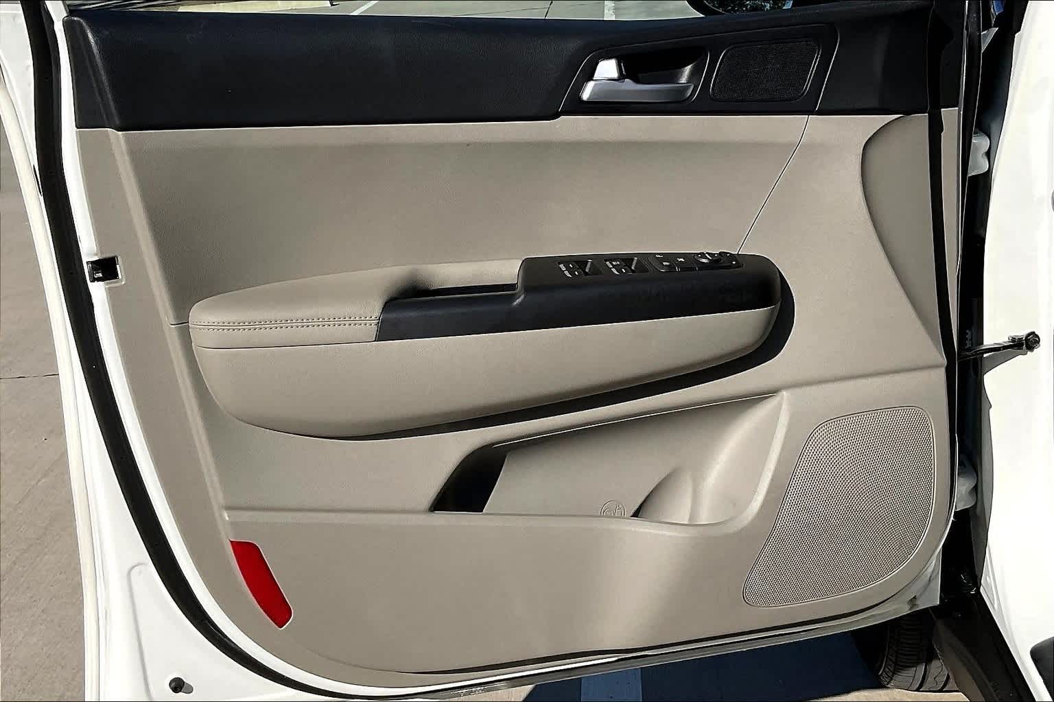 Thumbnail: 2022 Kia Sportage - 27