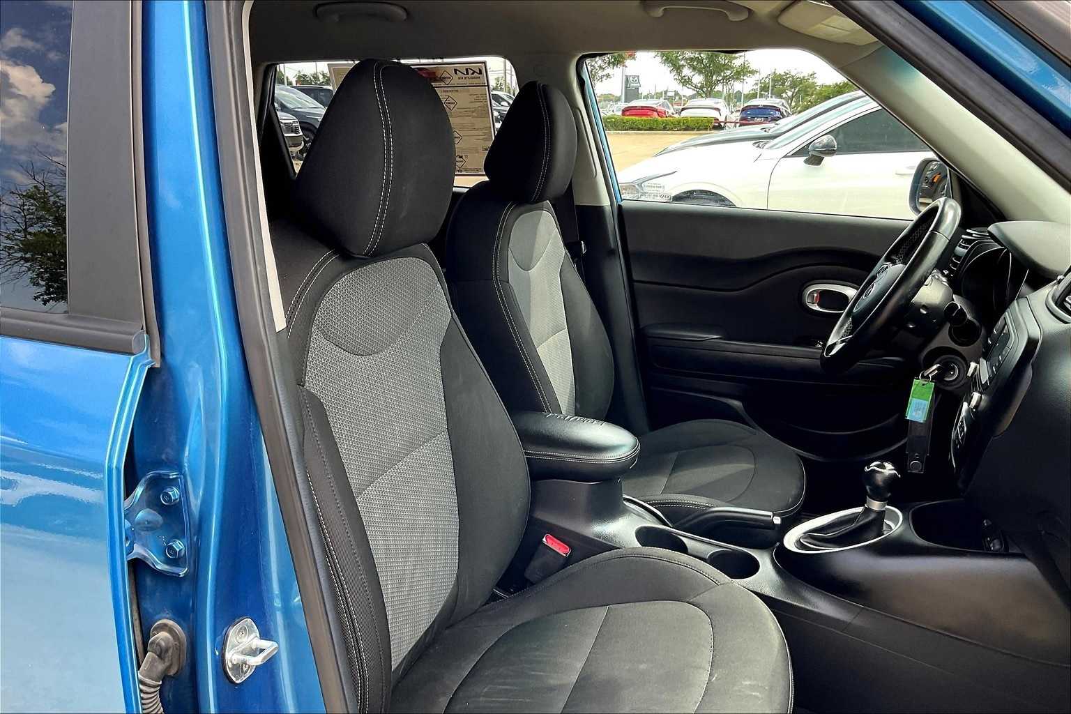 Thumbnail: 2017 Kia Soul - 12