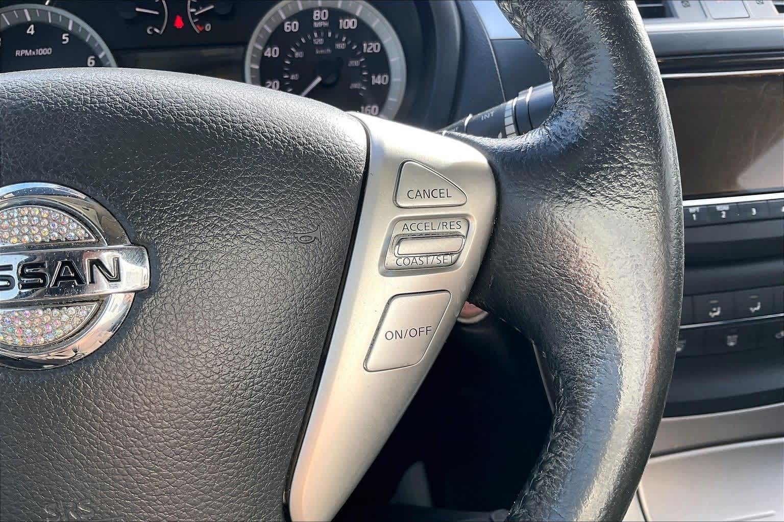 Thumbnail: 2015 Nissan Sentra - 25