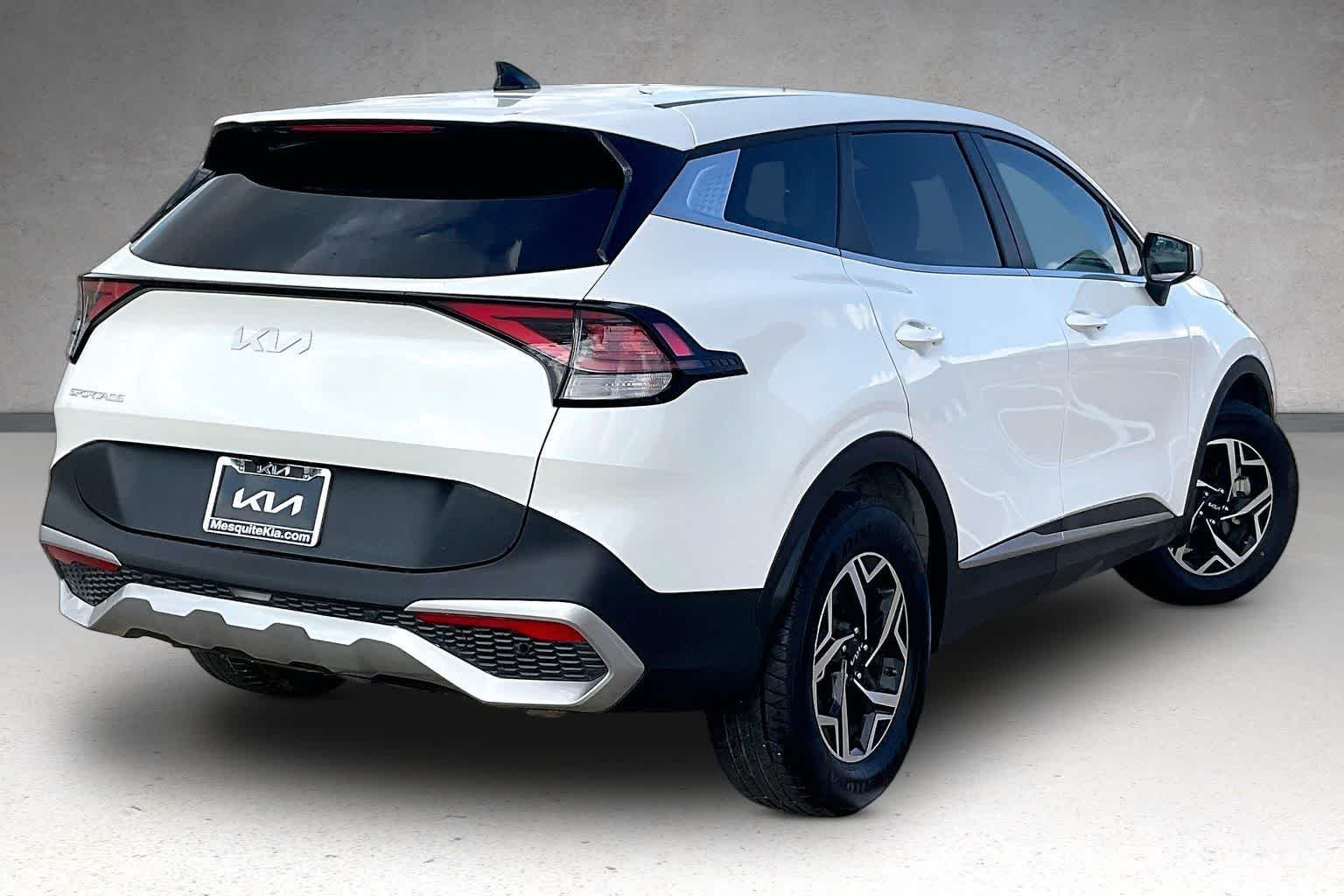 Thumbnail: 2023 Kia Sportage - 22