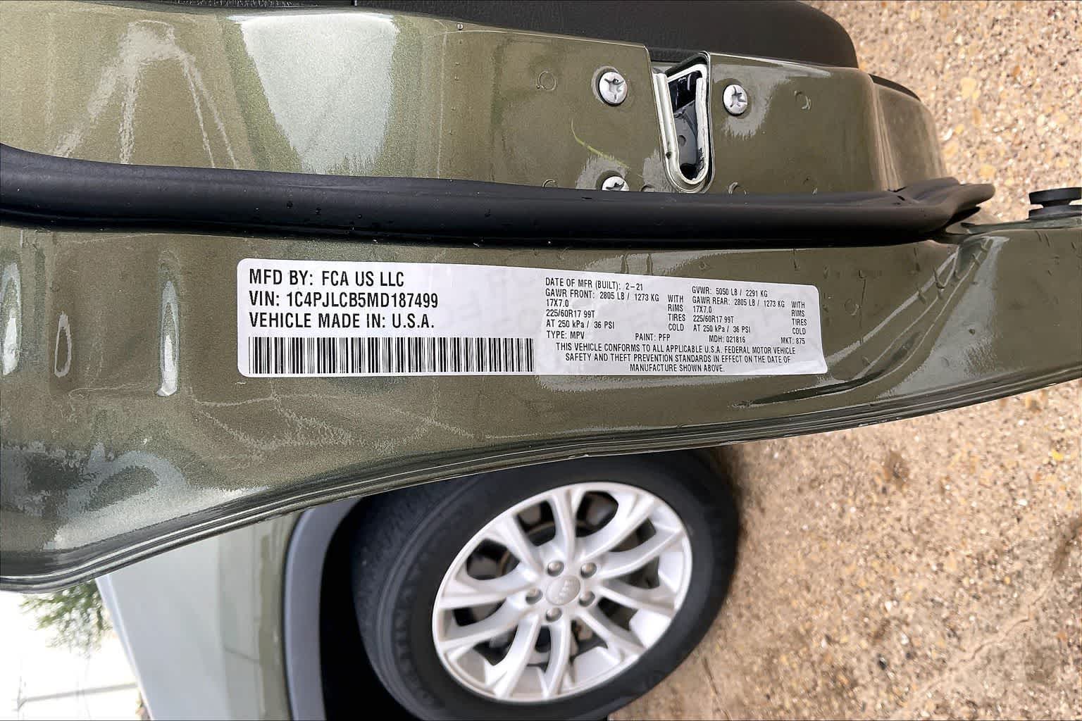 Thumbnail: 2021 Jeep Cherokee - 20